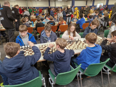 Mitglieder der Schach-AG bei der Landesmeisterschaft in Hamm dabei – spannende Partien und eine ganz besondere Atmosphäre