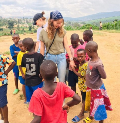 Weronika Kiesniewski (Abitur 2021) bittet um Hilfe für Straßenkinder in Ruanda